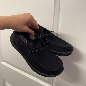 Hey Dude youth shoes YOUTH SIZE 6